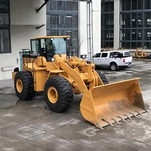 거대한 프론트 로더 6 톤 휠 로더